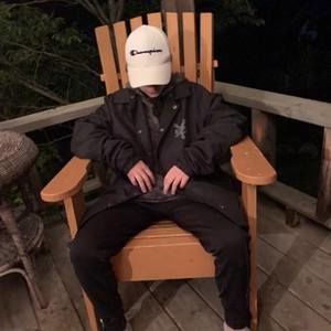 Meet your Posher, Maxime